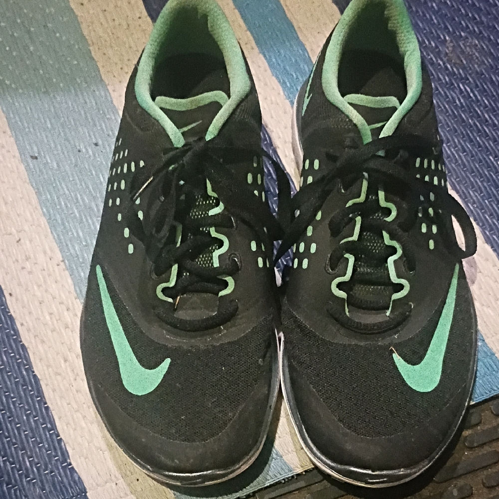 Nike Black and Mint Green Running Shoes